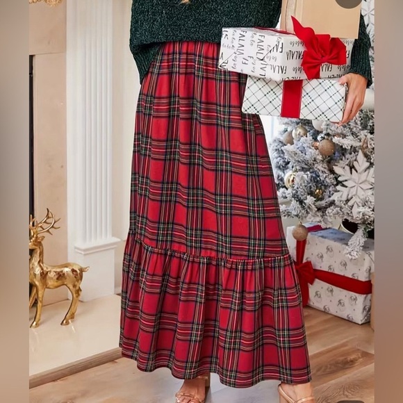 Dresses & Skirts - Plaid Red Skirt